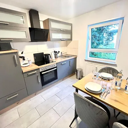 Homely - Modern - Fuer 4 - Boxspringbetten - Internet Apartment Philippsburg