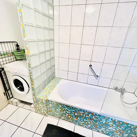Homely - Modern - Fuer 4 - Boxspringbetten - Internet Lejlighed Philippsburg