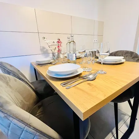 Homely - Modern - Fuer 4 - Boxspringbetten - Internet شقة *